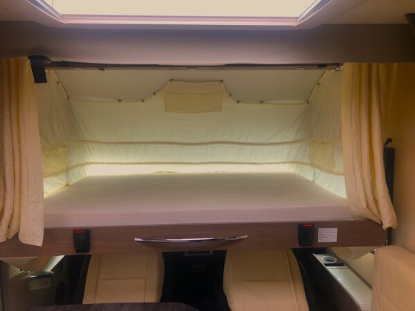 Matkaauto Chausson seeest